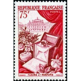 France num Yvert 974 ** MNH fleurs Parfum Luxe Année 1954