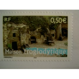 France num Yvert 3707 ** MNH Année 2004 Mison Troglodyte