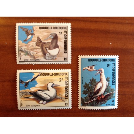 NOUVELLE CALEDONIE Num 398-400 ** MNH ANNEE 1976 Birds Oiseau