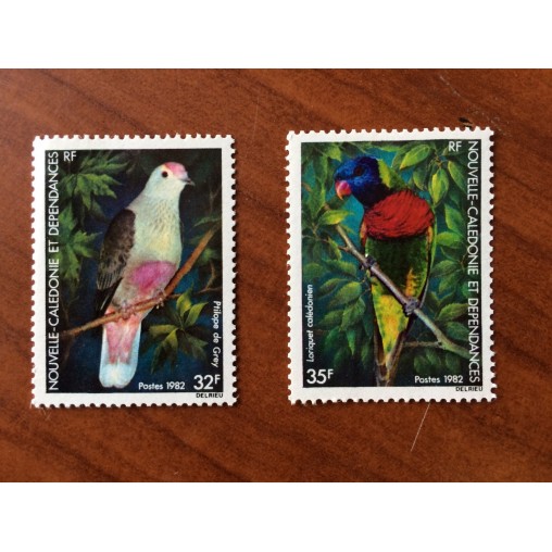 NOUVELLE CALEDONIE Num 462-463 ** MNH ANNEE 1982 Faune bird