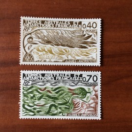TAAF Yvert Num 68-69 Algues ANNEE 1977