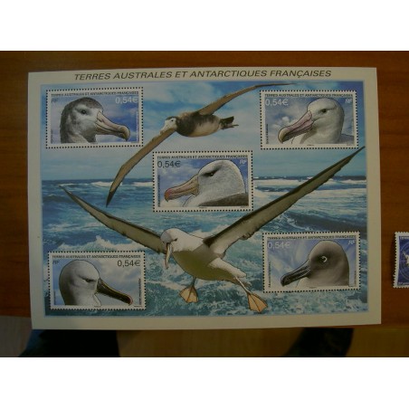 TAAF Yvert Num BF17 Faune Oiseau Bird Albatros 464-468 ANNEE 2007