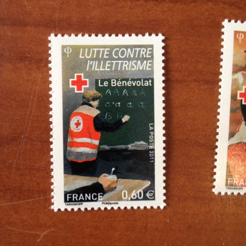 France 4624 ** Croix Rouge Benevolat  en 2011