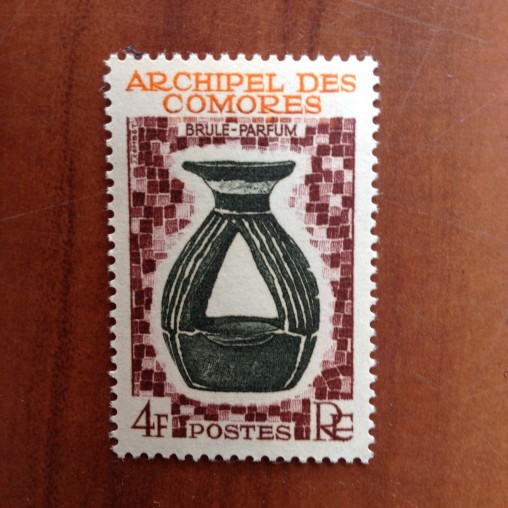 Comores 30 ** MNH Brule Parfum en 1963