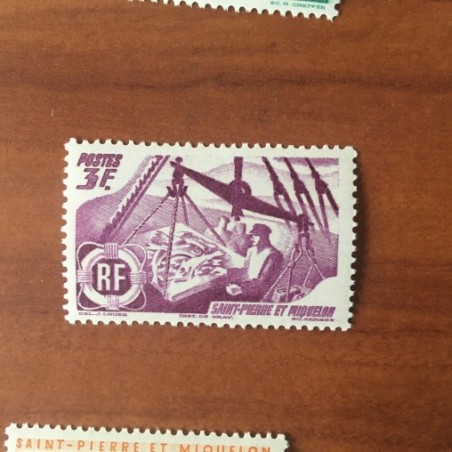 Saint Pierre et Miquelon 335 ** MNH  année 1947