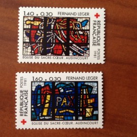 France Yvert Num 2175-2176 ** Croix Rouge Leger  1981